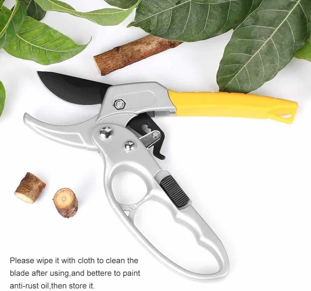 TitanTech™ Ratchet Pruning Shear