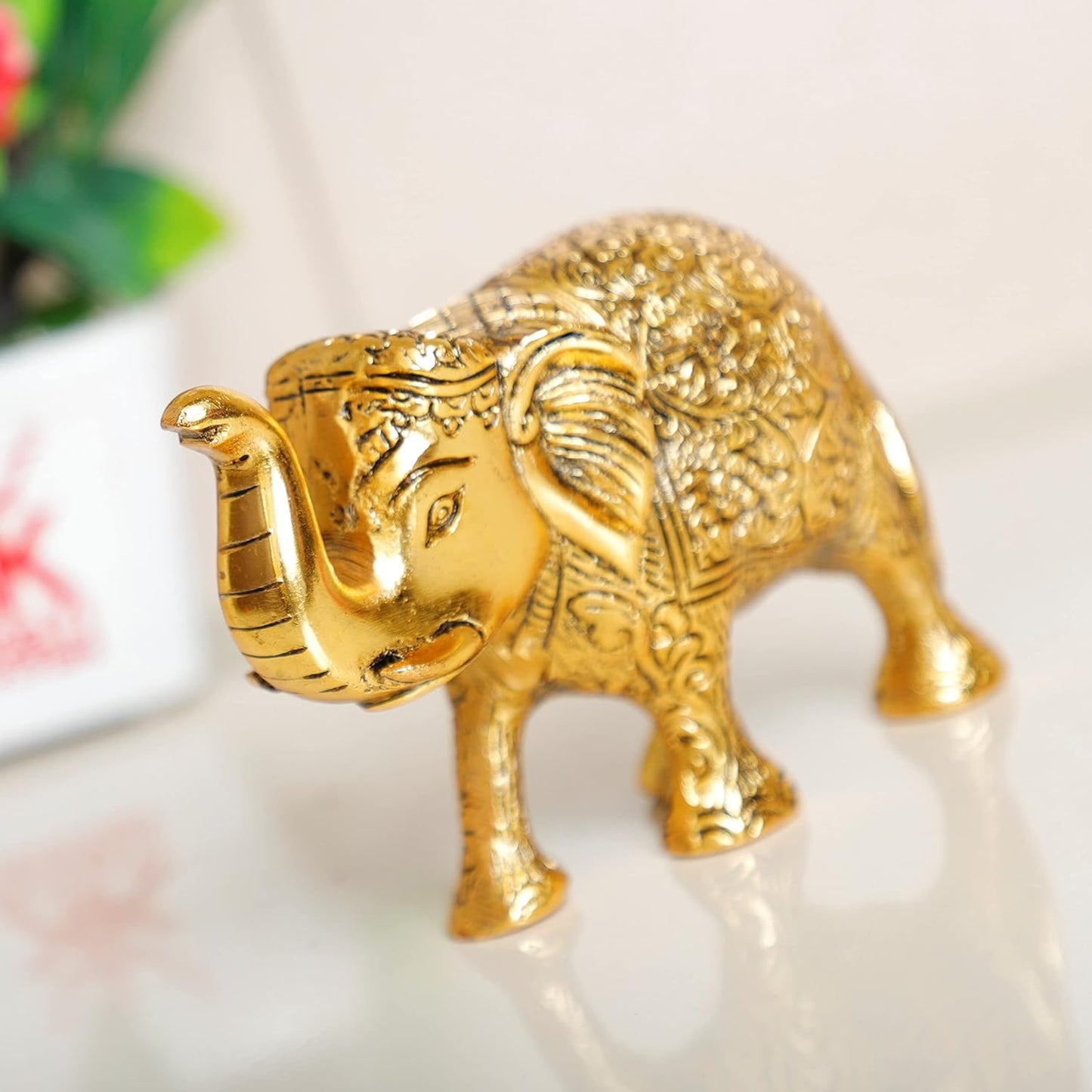 Elegant Royal Metal Showpiece (2-Piece)